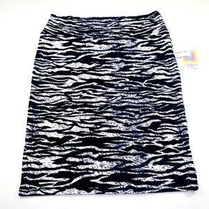 LulaRoe Cassie Zebra  skirt